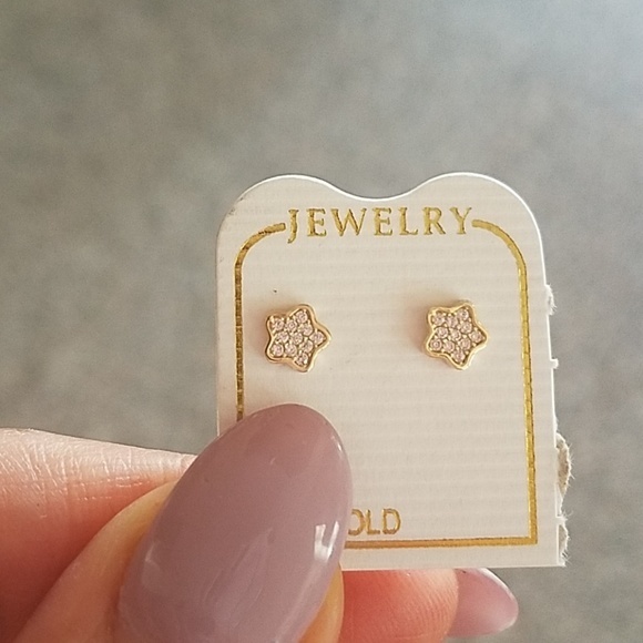 14k Yellow gold Star Flower clover CZ Earrings